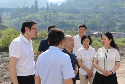 蜀道集團(tuán)紀(jì)委書記張毅赴蜀能礦產(chǎn)公司調(diào)研慰問