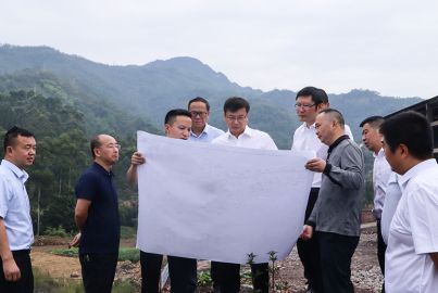 樂(lè)山市紀(jì)委監(jiān)委赴馬邊調(diào)研督導(dǎo)重點(diǎn)項(xiàng)目建設(shè)