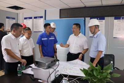 新材料集團(tuán)黨委書記、董事長耿立才赴蜀能礦產(chǎn)調(diào)研督導(dǎo)慰問