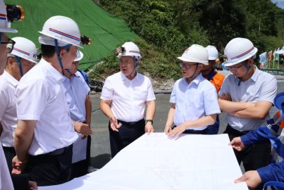 蜀道礦業(yè)集團(tuán)黨委書(shū)記、董事長(zhǎng)耿立才赴蜀能礦產(chǎn)三號(hào)礦山調(diào)研